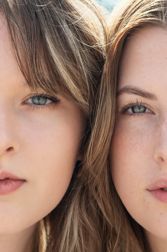 Best friend session image of girls, cheek to cheek